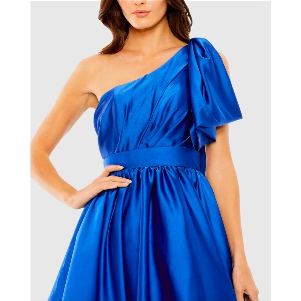 Mac Duggal Short Cobalt Blue Hoco Dress Size 10 - Picture 3 of 7